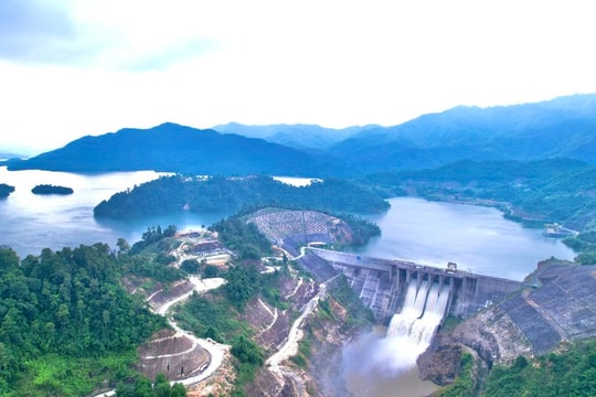 Vùng đất biên giới rộng 700km2, phía Bắc tỉnh Nghệ An đang chuyển mình mạnh mẽ, kinh tế tăng tốc, du lịch sinh thái bứt phá sau sáp nhập