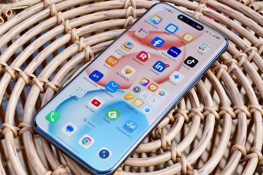 Chiếc điện thoại đang gây sốt vì hiệu năng quá mạnh, pin 6000mAh nhưng giá chỉ ngang máy tầm trung