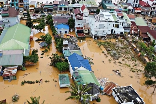 Thông báo Kết luận của Bộ Chính trị về khắc phục hậu quả mưa, lũ đặc biệt lớn ở miền Trung