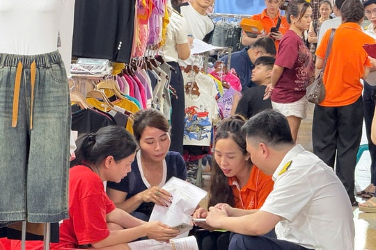Bộ Tài chính đề xuất nâng mức doanh thu không chịu thuế của hộ, cá nhân kinh doanh từ 200 triệu đồng/năm lên 500 triệu đồng/năm