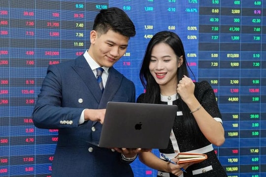 Chứng khoán sáng đầu tuần hứng khởi, công lớn của bộ ba VIC - VNM, VJC