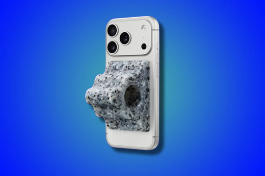 Apple bán phụ kiện cầm iPhone giá 70 USD, cháy hàng chỉ sau một ngày mở bán