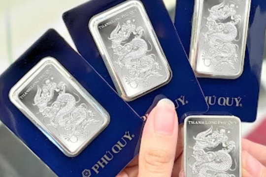 Giá bạc hôm nay 30/12/2025: Bạc Phú Quý giảm sau chuỗi tăng nóng