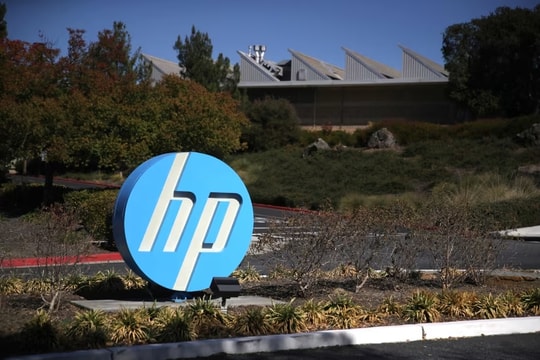 HP mạnh tay cắt giảm 6.000 nhân sự để tăng tốc tự động hóa bằng AI