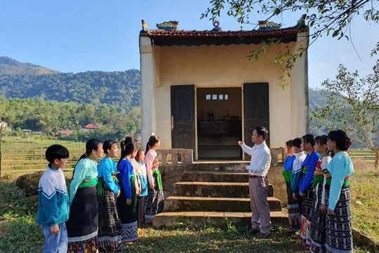 Vùng đất truyền thuyết ở Thanh Hóa với miếu thờ Lê Lợi, hang Cá Thần và lễ hội Mường Ký
