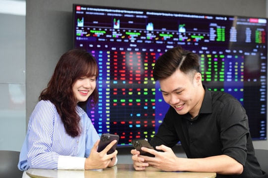 Nhận lực đỡ từ dòng vốn ngoại, chứng khoán bứt phá mạnh với tâm điểm VPL