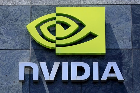 Nvidia ra mắt máy chủ AI thế hệ mới mạnh gấp 10 lần, mở cuộc đua trực diện với AMD