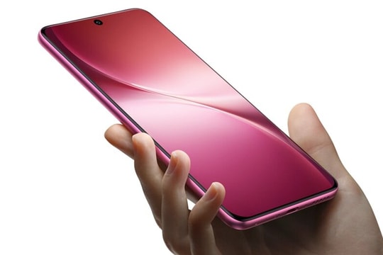 Smartphone tầm trung sở hữu màn hình 5.000 nits và camera ZEISS khiến đối thủ dè chừng