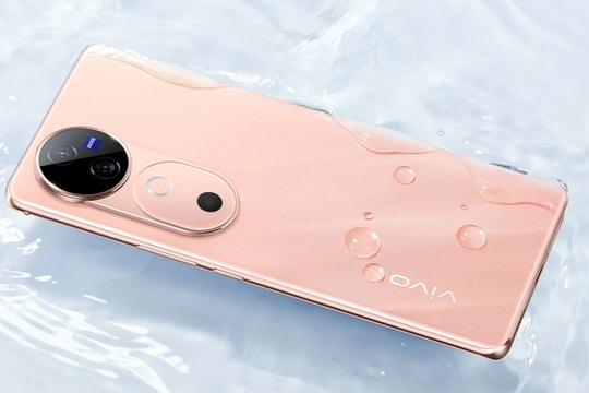Đây là smartphone "đáng tiền nhất" cuối 2025: Sang, mạnh, chụp đẹp chẳng kém flagship