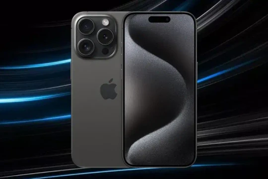 Mẫu iPhone nhỏ gọn đáng mua nhất 2025: Hiệu năng cực mạnh, camera 3 mắt vẫn quá chất