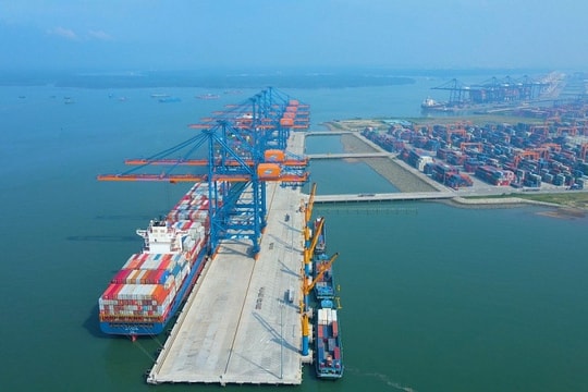 Ngành cảng và vận tải biển phân hóa mạnh, Gemadept (GMD) trở thành điểm sáng