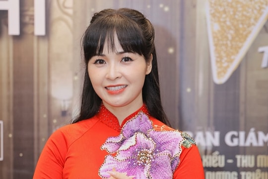Ngắm căn biệt thự trị giá cả trăm tỷ của nữ ca sĩ nổi tiếng thập niên 90 gây sốt mạng xã hội