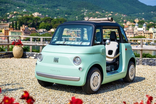 Mẫu xe điện đi phố chỉ dài gần 3m, tốc độ 45km/h, trang bị bộ pin 5,4 kWh