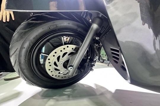 Mẫu xe điện tầm trung mới "đốn tim" người dùng: Thiết kế châu Âu, chạy 80 km/h và tiện nghi không kém xe xăng