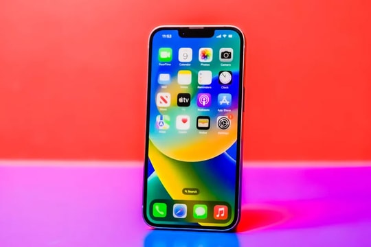 3 điện thoại iPhone chính hãng giá mềm vẫn giữ sức hút cực lớn: Hiệu năng ổn định, camera đẹp, pin tốt