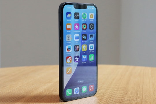 Những mẫu iPhone đời mới giảm sâu trong tháng 12/2025