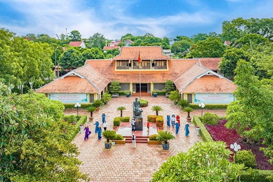 Hà Tĩnh bền bỉ suốt 60 năm dựng nên Di tích quốc gia đặc biệt, vinh danh người viết nên "Truyện Kiều"