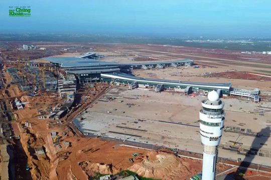 Đầu tư công 2025: 'Ông lớn' sáng đèn trên công trường, vui trên sổ sách
