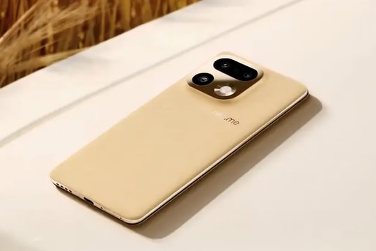 Đối thủ Galaxy S25 Ultra lộ diện: Flagship pin 7.000mAh, thiết kế lạ mắt, tham vọng dẫn đầu
