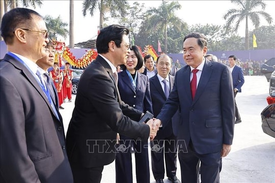 Chủ tịch Quốc hội dự Lễ khởi công Dự án Trục Đại lộ Cảnh quan sông Hồng