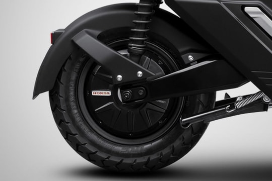 Một tuần chạy xe điện Honda: Giá giảm sâu, cảm giác lái đúng chất "bền và lành"