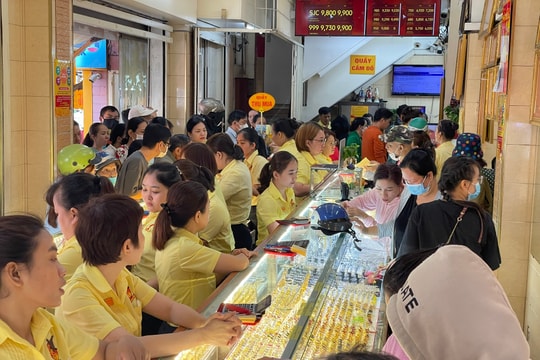 Người dân nên làm gì với số vàng đang nắm giữ của thương hiệu vàng vi phạm?