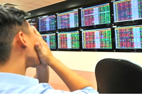 VN-Index vượt mốc 1.800 rồi lập tức quay đầu giảm gần 40 điểm, chuyện gì đang diễn ra?