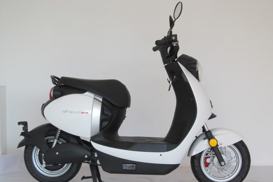 Xe điện Honda nhập khẩu giá rẻ, chỉ hơn 13 triệu: Nhỏ gọn, bền bỉ, không cần bằng lái