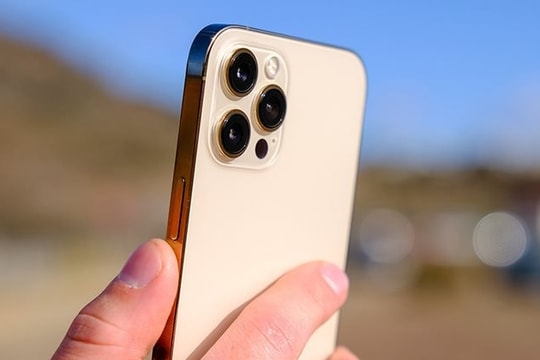 Đừng bỏ qua hai mẫu iPhone "ngon – bổ – dễ mua" cho dịp Tết Nguyên đán 2026 này