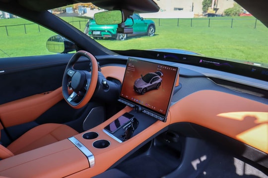 Mẫu xe điện hứa hẹn "hot" hàng đầu trong năm 2026: Thiết kế Porsche, công nghệ xịn, cảm giác lái như xe sang