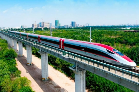 Đường sắt tốc độ cao Bắc-Nam nhìn từ kinh nghiệm quốc tế: Hòa Phát, Vinaconex... hưởng lợi ra sao?