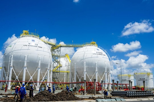 Giải mã nghịch lý đang diễn ra tại PV GAS
