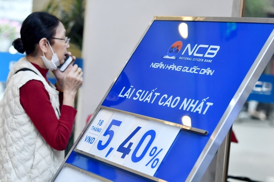 Lãi suất ngân hàng hôm nay 26/2: Duy nhất 1 nhà băng trả lãi 9%/năm