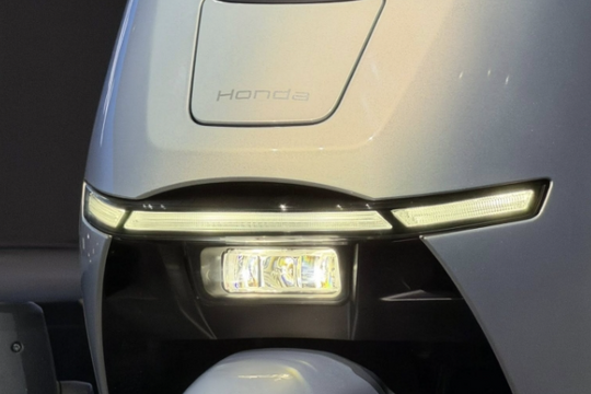 Honda tung "át chủ bài" xe điện mới: Thiết kế tương lai, đi 122 km/lần sạc khiến SH cũng phải dè chừng