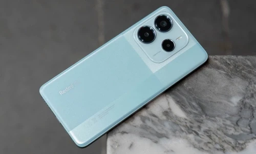 Đây là chiếc điện thoại giá hơn 6 triệu đang "khuấy đảo" phân khúc tầm trung: Màn 120Hz, pin khỏe, sạc nhanh