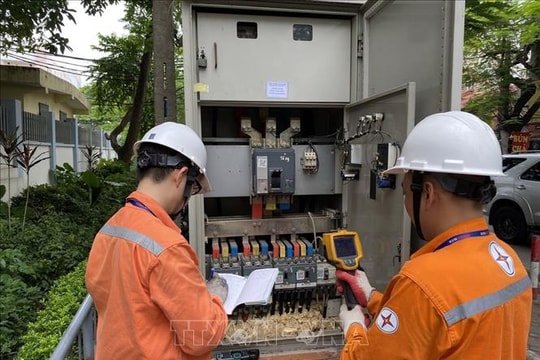 Ngành điện xây dựng phương án kỹ thuật trong thời gian diễn ra Đại hội XIV