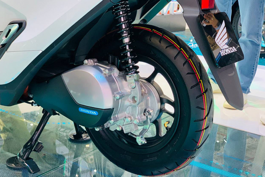 Cầm lái xe điện Honda lần đầu: Xe chạy ổn, công nghệ xịn, nhưng quyết định mua lại nằm ở… pin