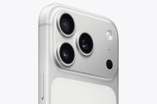 iPhone 17 Pro Max đập hộp đầu 2026 bắt đầu "hạ nhiệt", giá áp sát Galaxy S25 Ultra