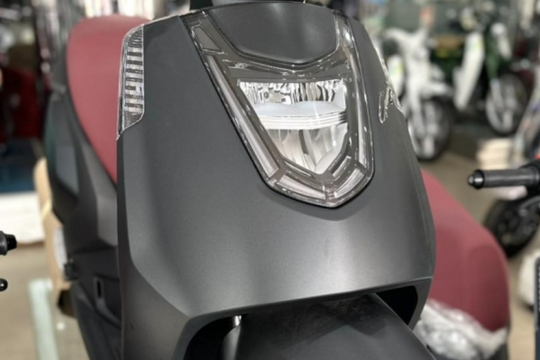 Mẫu xe tay ga nhập khẩu mới cập bến tại Việt Nam: Thiết kế lạ, dáng gọn, không cần bằng lái, giá chỉ 30 triệu