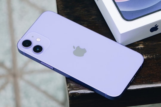 Giá chỉ hơn 4 triệu mà dùng vẫn "ngon": Chiếc iPhone này đang là "món hời" đầu 2026