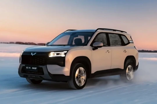SUV mới ra mắt khiến thị trường giật mình: Có cả PHEV lẫn xe điện, giá chỉ từ hơn 200 triệu đồng