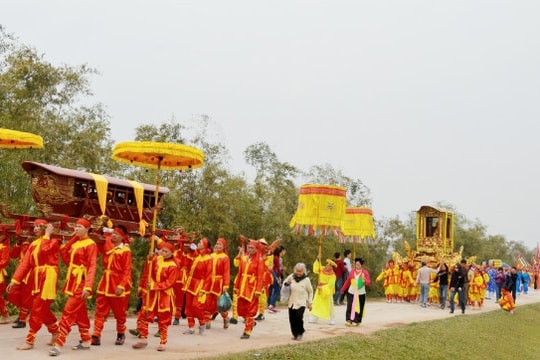 Hưng Yên mở lối phát triển du lịch tâm linh kết hợp làng nghề truyền thống cho vùng đất đặc biệt