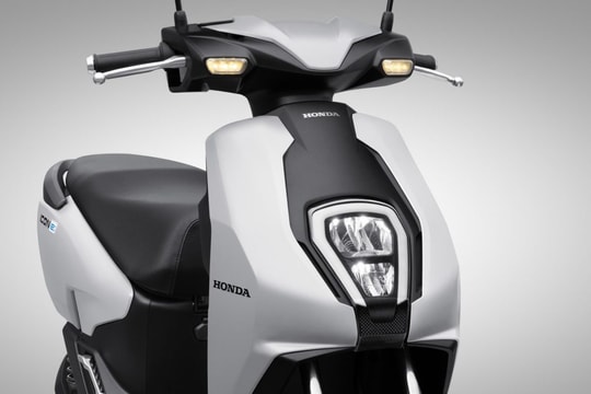 Honda tung loạt xe điện thế hệ mới tại Việt Nam: Giá từ hơn 21 triệu, chạy xa tới 120 km mỗi lần sạc