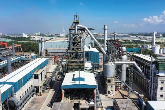 Vừa được Vingroup tiếp sức, cổ đông lớn nhất của Thép Pomina phát sinh biến động