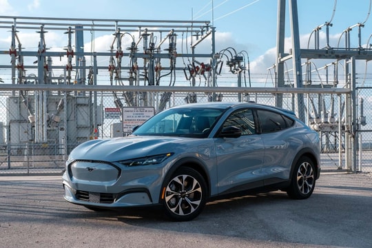 Ford tìm đến Geely trong cuộc đua xe điện, hé lộ khả năng chia sẻ công nghệ