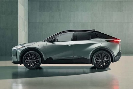 SUV điện mới ra mắt chạy gần 470 km/lần sạc: Công suất 338 mã lực, tăng tốc như xe thể thao