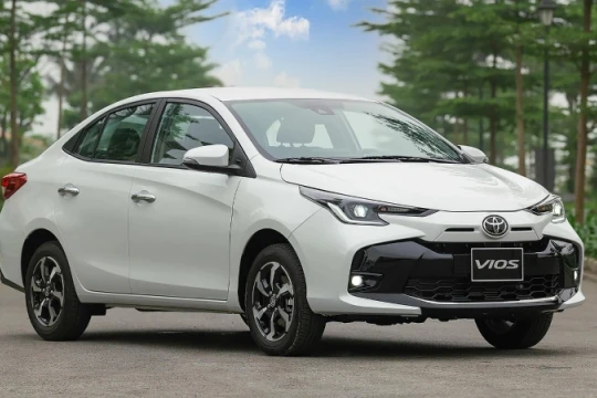 Giá lăn bánh Toyota Vios giảm sâu đầu tháng 2/2026: "Áp lực" lên mọi đối thủ