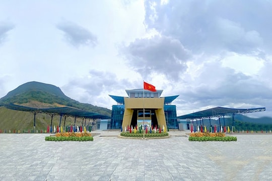 Quảng Trị mở hành lang kinh tế Đông – Tây qua vùng đất "thông thương" với Lào và Thái Lan