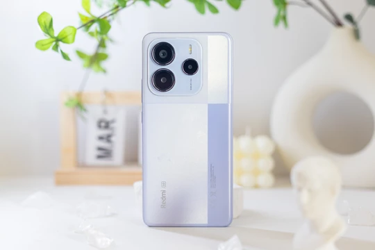 Chưa tới 6 triệu đã có smartphone màn AMOLED 120Hz, camera 108MP: Khó tin nhưng có thật