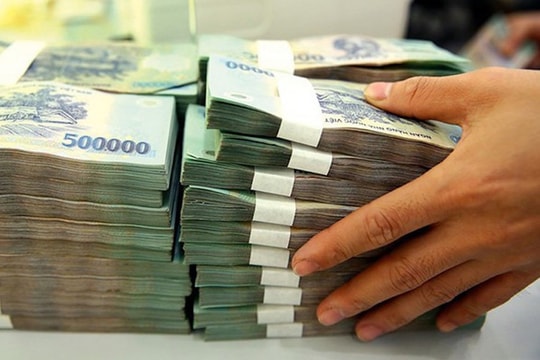 Hàng trăm nghìn tỷ đồng tiền mặt: Lợi thế chiến lược của doanh nghiệp đầu ngành